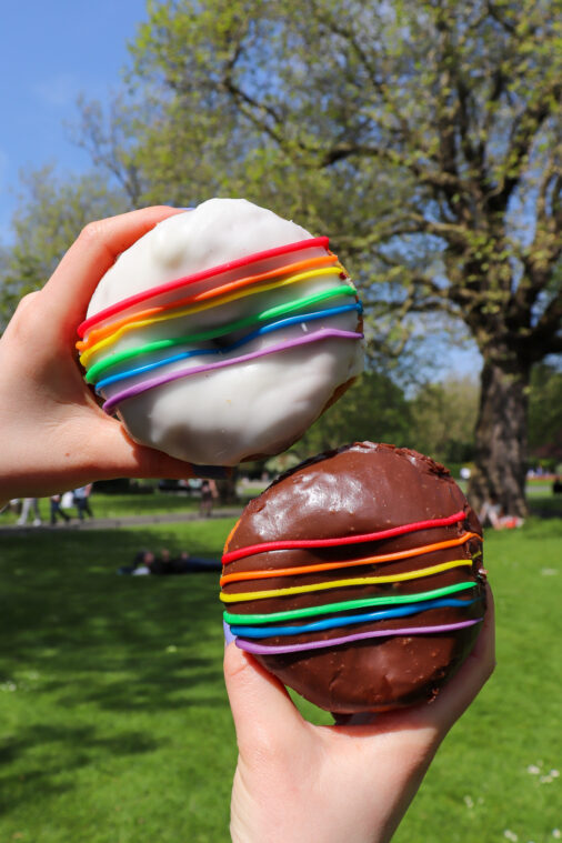 Pride Edition 🌈 - Vegan (Large)